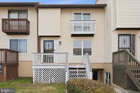 11313 Laurelwalk Dr #170, Laurel, MD 20708