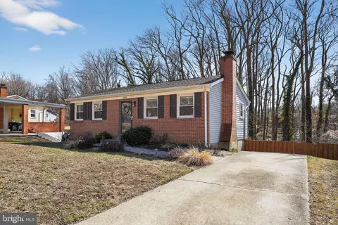 1817 Dania Dr, Fort Washington, MD 20744
