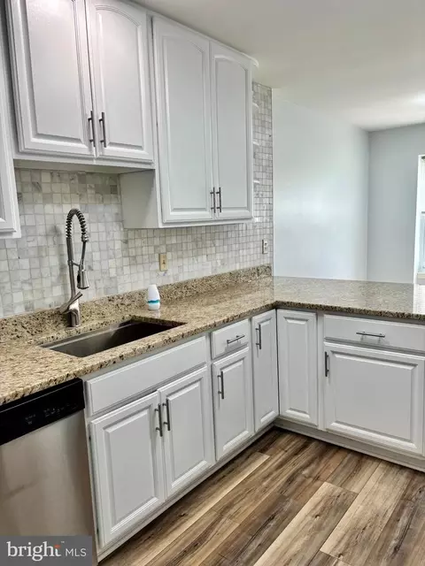 10528 Storch Dr, Lanham, MD 20706 photo 12