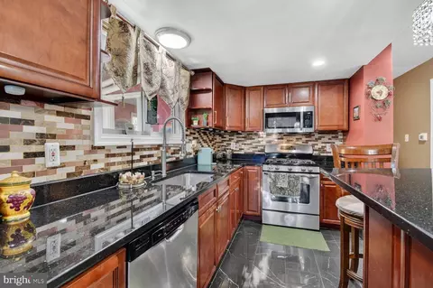 4600 Barbara Dr, Beltsville, MD 20705