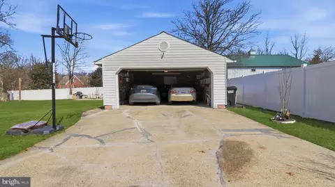 Exterior - 1211 Snowden Pl, Laurel, MD 20707 photo 2 of 5