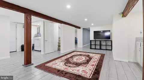 Entry Way - 1211 Snowden Pl, Laurel, MD 20707 photo 4 of 7