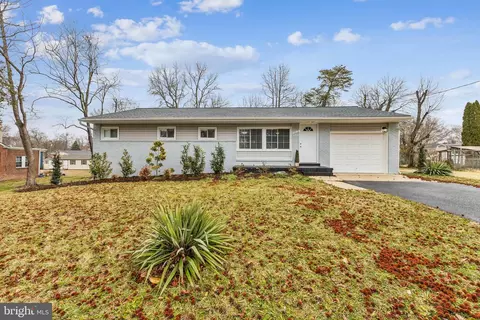 6012 Griffith Dr, Suitland, MD 20746