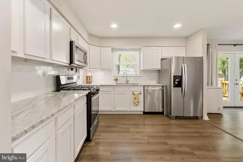 Kitchen - 6818 Groveton Dr, Clinton, MD 20735 photo 1 of 4