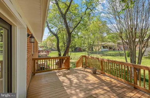 Exterior - 6818 Groveton Dr, Clinton, MD 20735 photo 2 of 5
