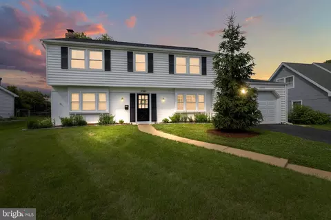 12602 Killian Ln, Bowie, MD 20715