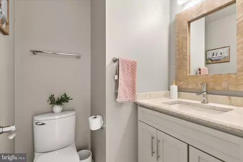 Bath - 14215 Summit Ln, Laurel, MD 20708 photo 1 of 7