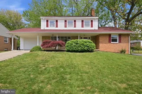 10914 Wharton Dr, Marlboro, MD 20774