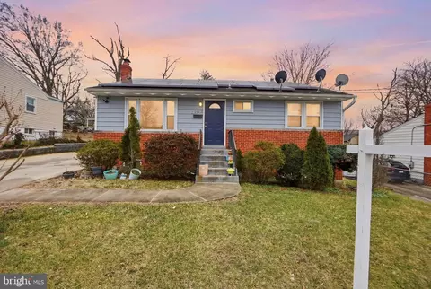 7421 Hendricks Dr, Hyattsville, MD 20784
