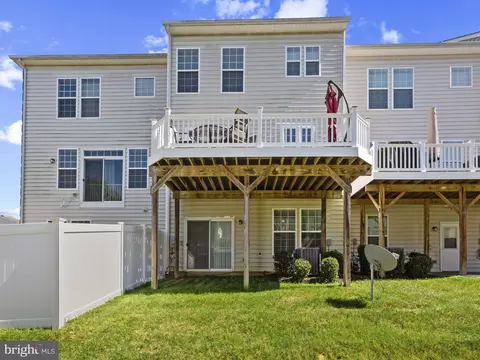 Exterior - 4803 Six Forks Dr, Marlboro, MD 20772 photo 3 of 3