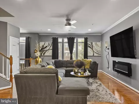 Living - 4803 Six Forks Dr, Marlboro, MD 20772 photo 1 of 1
