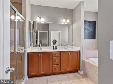 Bath - 4803 Six Forks Dr, Marlboro, MD 20772 photo 1 of 4