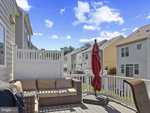 Exterior - 4803 Six Forks Dr, Marlboro, MD 20772 photo 2 of 3