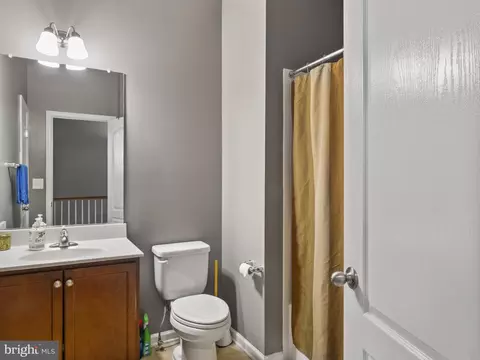 Bath - 4803 Six Forks Dr, Marlboro, MD 20772 photo 3 of 4