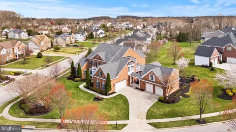 12813 Vicar Woods Ln, Bowie, MD 20720