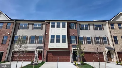 16625 Aruba Dr, Accokeek, MD 20607