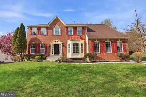 2002 Thistlewood Dr, Fort Washington, MD 20744