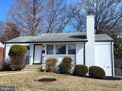 6709 Forest Hill Dr, University Park, MD 20782