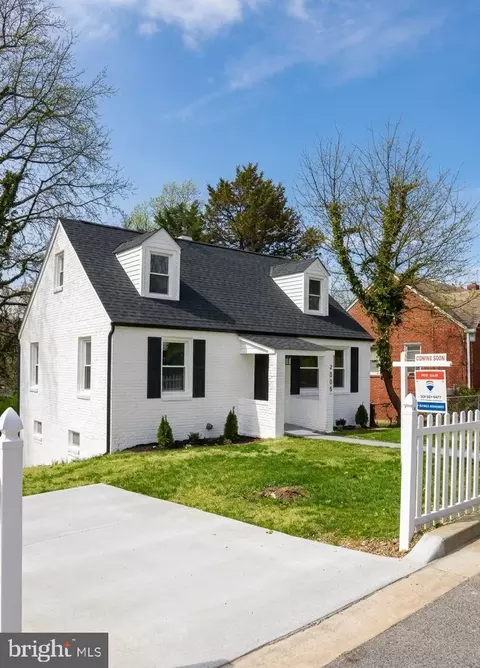 2005 Gaylord Dr, Suitland, MD 20746