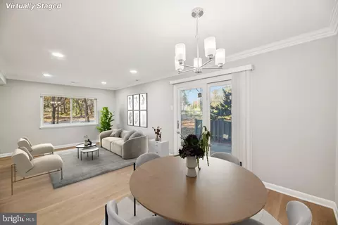 8202 Canning Ter, Greenbelt, MD 20770