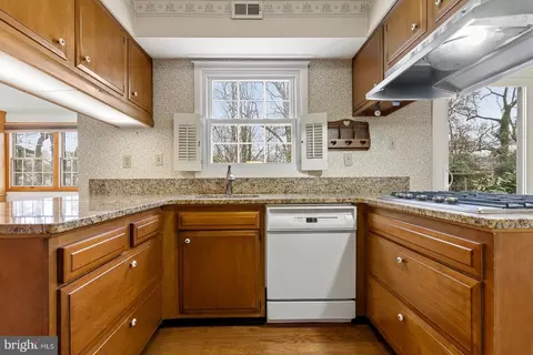 Kitchen - 8714 Granite Ln, Laurel, MD 20708 photo 2 of 4