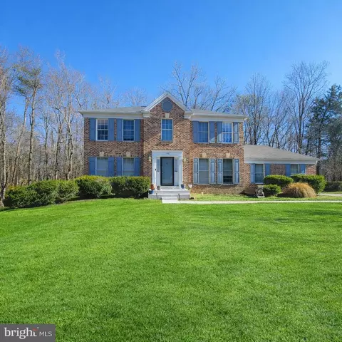 100 Blackpowder Ln, Fort Washington, MD 20744