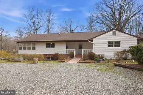 18311 Queen Anne Bridge Rd, Bowie, MD 20716