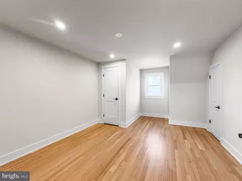 Bedroom - 4633 Eastern Ave, Mount Rainier, MD 20712 photo 7 of 9