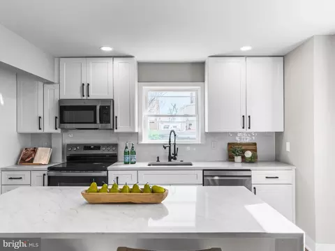 Kitchen - 4633 Eastern Ave, Mount Rainier, MD 20712 photo 2 of 4