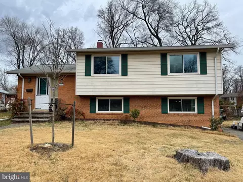 7407 Sweetbriar Dr, College Park, MD 20740