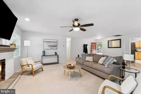 2217 Harwood Ln, Bowie, MD 20716