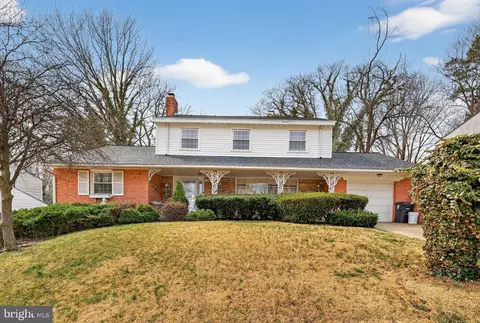 10809 Bennington Dr, Marlboro, MD 20774