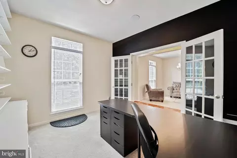 Entry Way - 7208 Cherry Ln, Laurel, MD 20707 photo 3 of 7