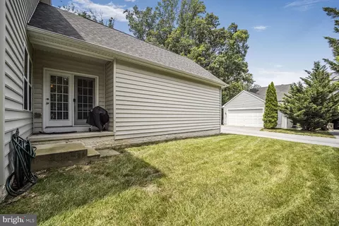 Exterior - 7208 Cherry Ln, Laurel, MD 20707 photo 3 of 4