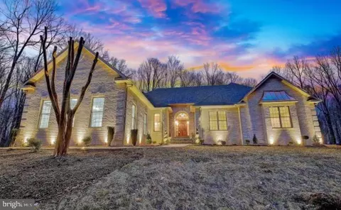 12320 Putters Ct, Marlboro, MD 20772