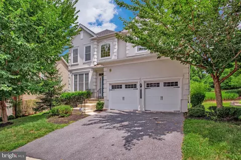 4006 Bridle Ridge Rd, Marlboro, MD 20772