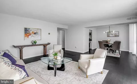 1836 Metzerott Rd #627, Adelphi, MD 20783