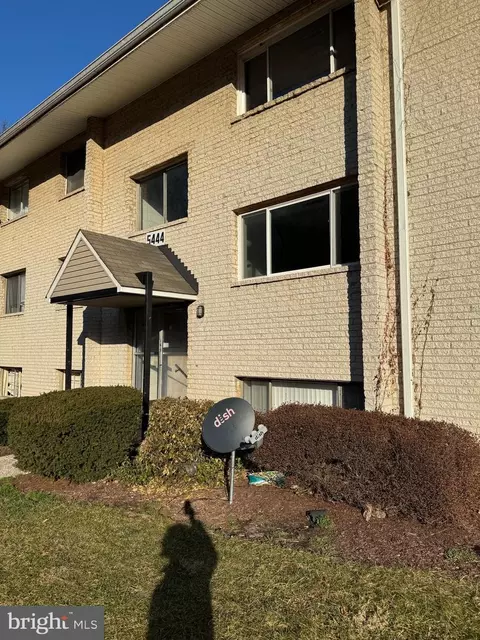 5444 85th Ave #202, Hyattsville, MD 20784
