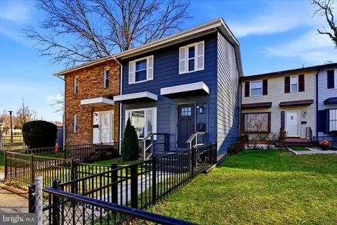 16 Daimler Dr #62, Capitol Heights, MD 20743