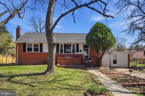 9501 49th Pl, College Park, MD 20740