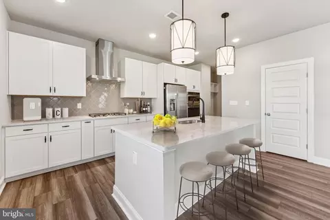 Kitchen - 13902 Ejay Dr, Brandywine, MD 20613 photo 1 of 6