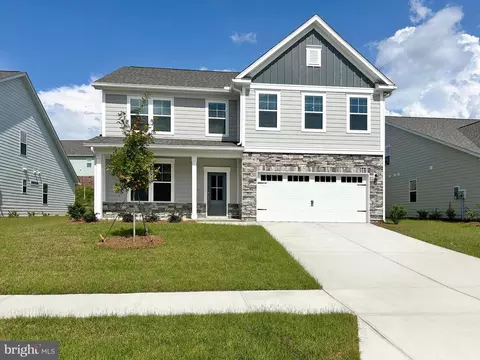 Exterior - 13900 Ejay Dr, Brandywine, MD 20613 photo 1 of 1