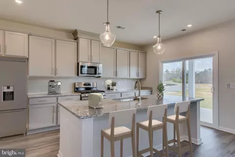 Kitchen - 13900 Ejay Dr, Brandywine, MD 20613 photo 2 of 2