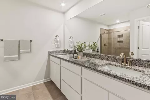Entry Way - 13904 Ejay Dr, Brandywine, MD 20613 photo 10 of 15