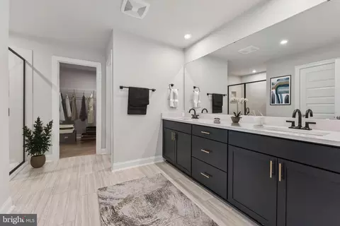 Entry Way - 13906 Ejay Dr, Brandywine, MD 20613 photo 12 of 18