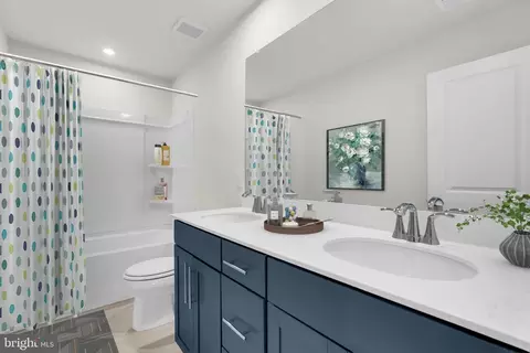 Entry Way - 13906 Ejay Dr, Brandywine, MD 20613 photo 3 of 18