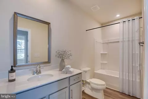 Entry Way - 13906 Ejay Dr, Brandywine, MD 20613 photo 15 of 18