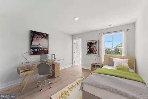 Bedroom - 13906 Ejay Dr, Brandywine, MD 20613 photo 10 of 18