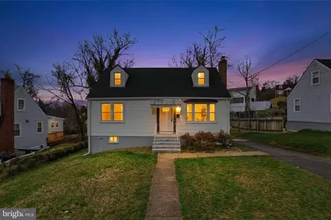 109 S Huron Dr, Oxon Hill, MD 20745