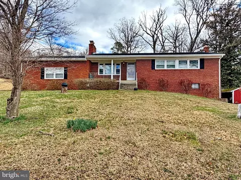 10714 Livingston Rd, Fort Washington, MD 20744